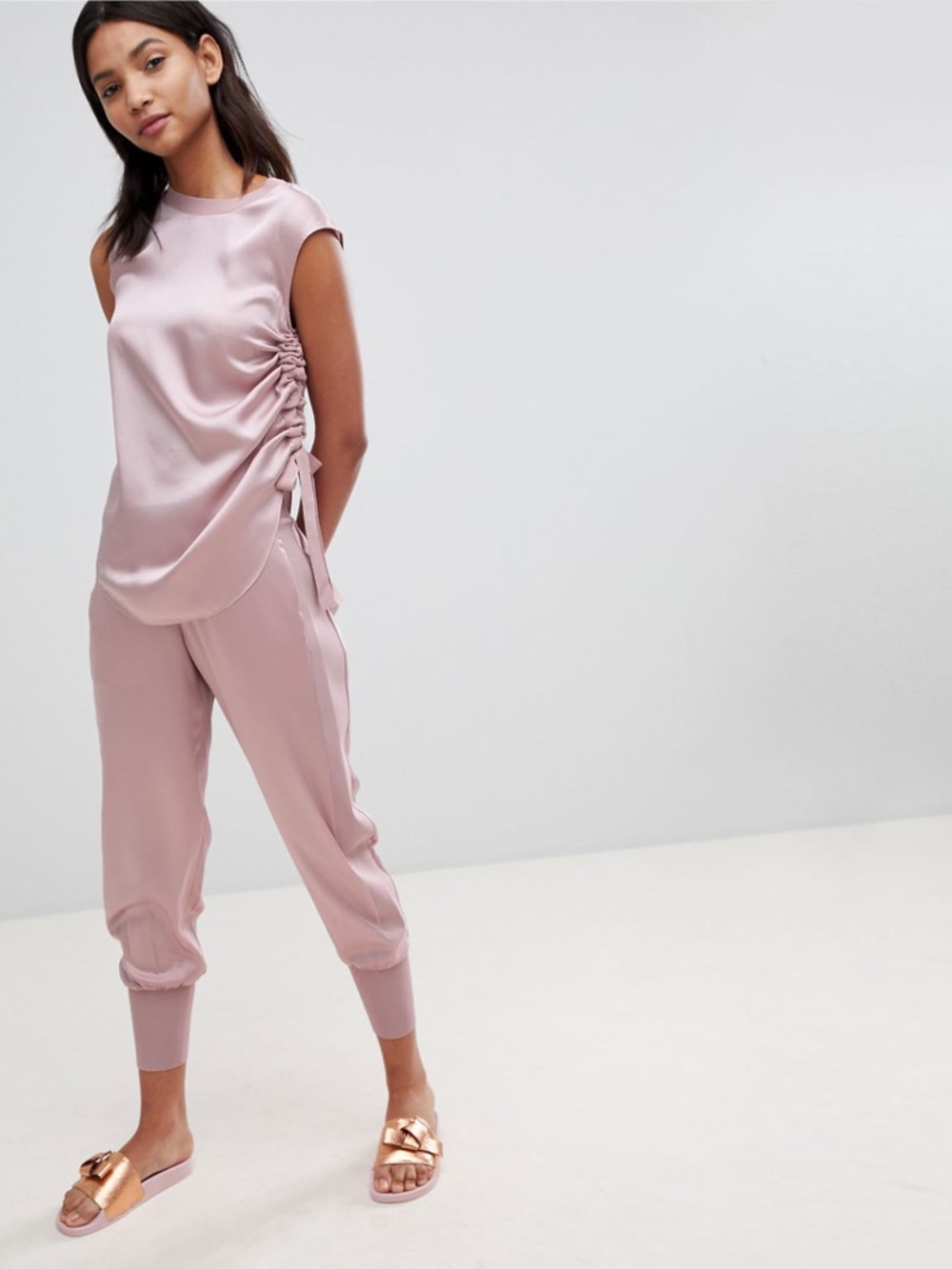 Like New [Ted Baker] Pink Sleeveless Ruched Knit Silky Blouse Top | 3 · Medium - Picture 6 of 15